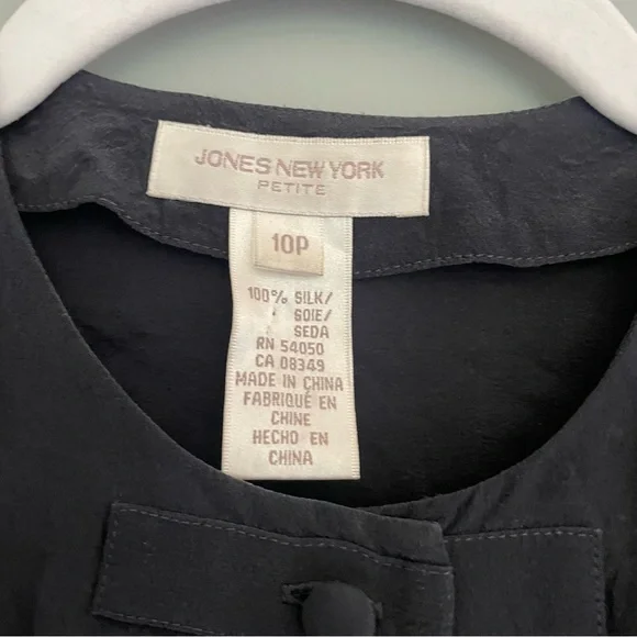 Vintage Jones New York 100% Silk Black Collarless Button Up Shirt Blouse - Picture 11 of 13
